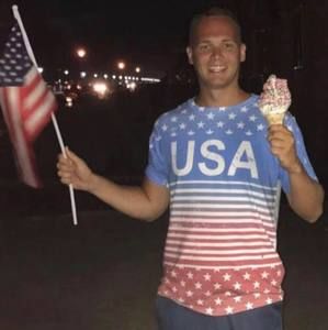 Meet your Posher, Tomas